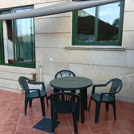 Con Terraza Y Piscina Апартаменты *