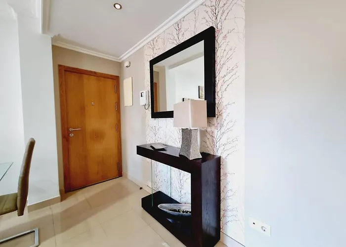 Con Terraza Y Piscina リベイラ